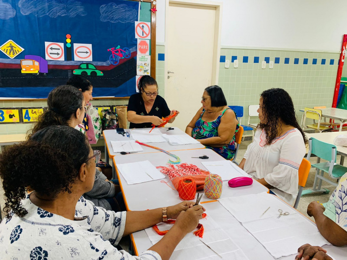 Oficinas possibilitam geração de renda para comunidade escolar de Bela Vista