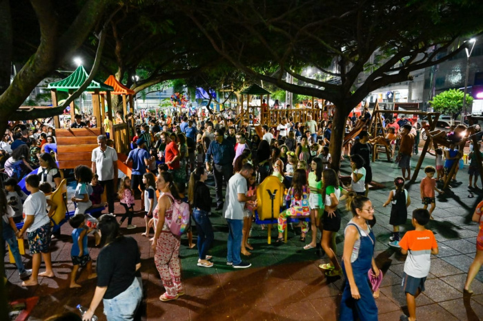 Inauguração do Parque Kids na praça Nilze Mendes