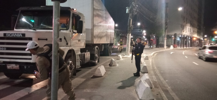 Guarda Municipal realiza operação Carga Pesada no Centro de Vitória