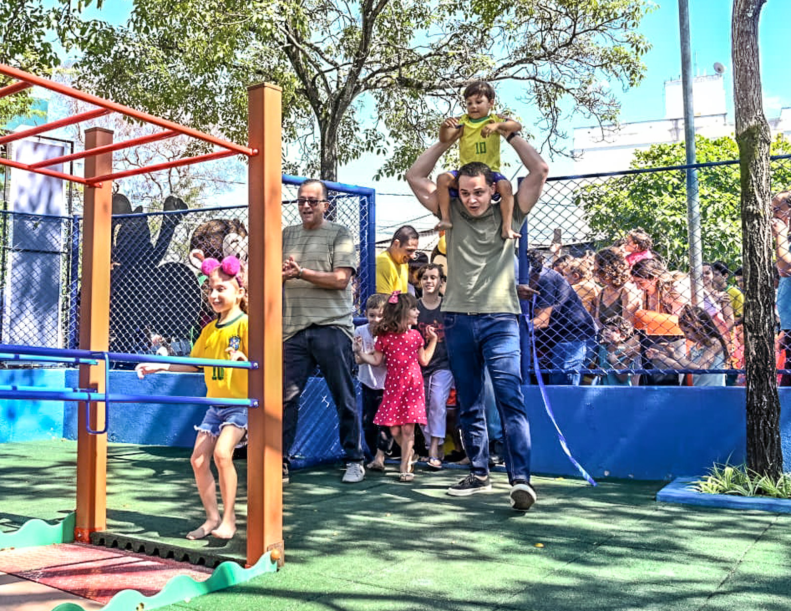 A DRE BUTANTÃ FAZ DA VARA DA INFÂNCIA E JUVENTUDE PINHEIROS, GATO