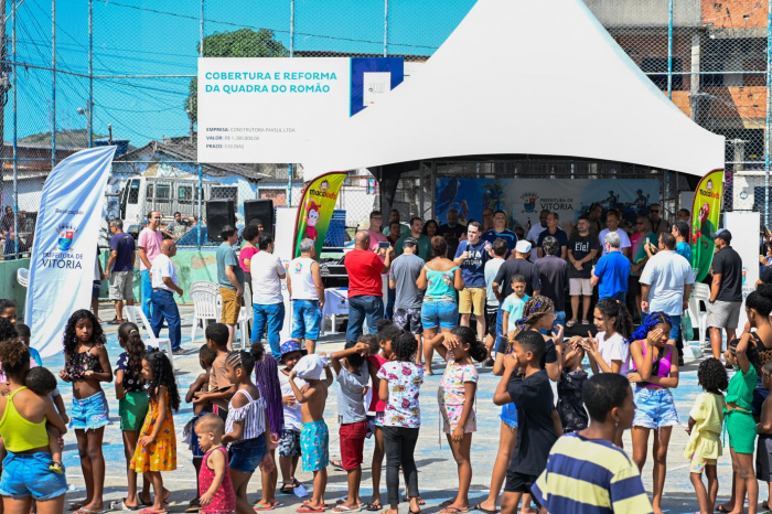 OS da cobertura da quadra do Romão