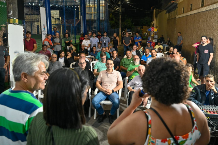 Assinatura da ordem de serviço para inicio das obras de reurbanização da Praça Primo Bitti