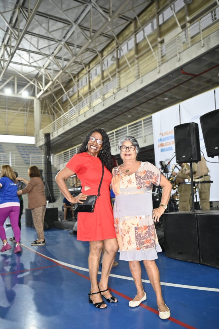 Amigas, Sonia Helena e Miriã - Bailão dos idosos