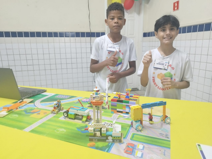 Estudantes da Emef Juscelino Kubitschek participam do Projeto First Lego League Explore
