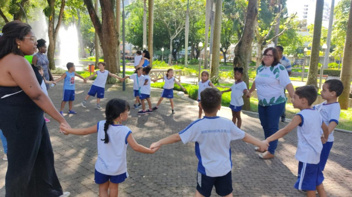 Circuito Ambiental Vix reúne alunos e familiares em atividades no Parque Moscoso