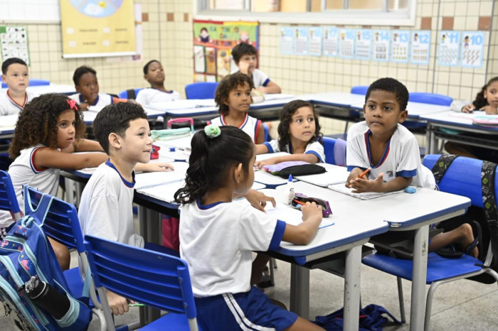 Estudantes da rede municipal de ensino.