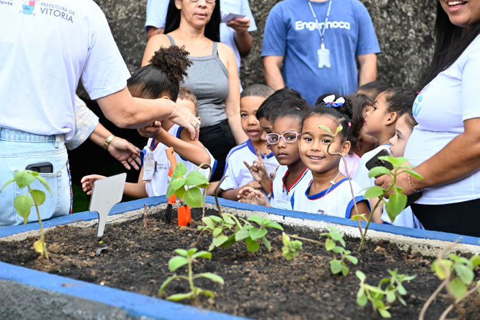 Dia Mundial do Meio Ambiente Inaugiração de Fonte Natural no Morro do Romão