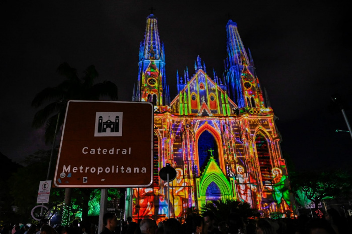 Projeções na Catedral