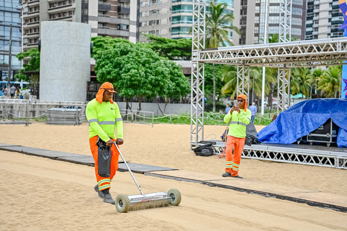 Limpeza da Praia na Arena de Verão