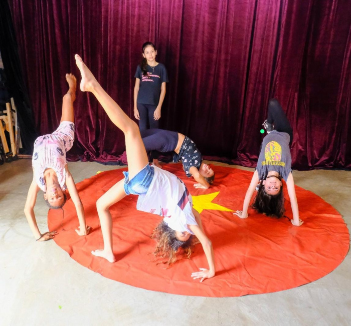 Estudantes vivenciam arte e criatividade em projeto na Emef Maria Leonor