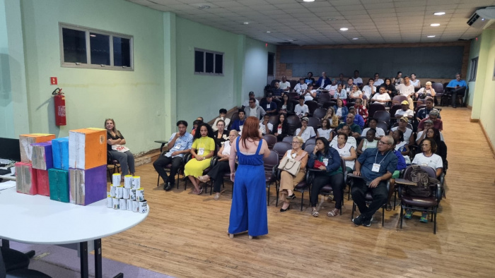 Encontro dos representantes de turma da Educação de Jovens e Adultos