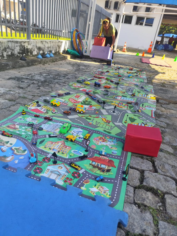 CMEI Lídia Rocha Feitosa celebra o Dia do Brincar com espaços lúdicos para as crianças