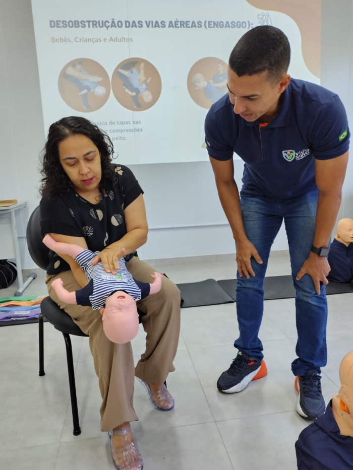 Formação em Primeiros Socorros capacita professores da rede municipal de Vitória