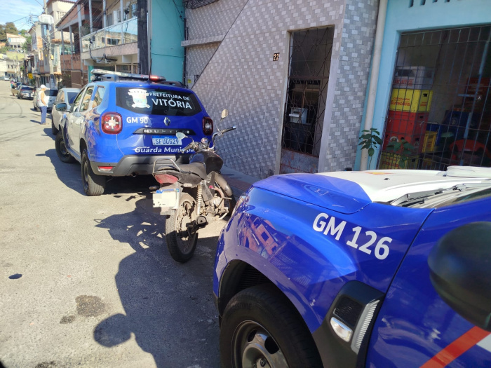 Guarda de Vitória recupera moto uma semana depois de furto