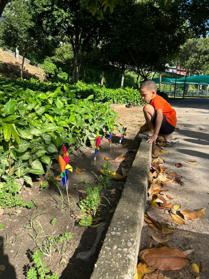 Crianças e Adolescentes participam de ação de combate ao trabalho infantil no Horto de Maruípe