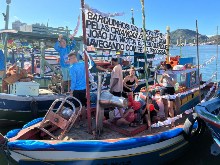 Procissão Marítima marca as homenagens a São Pedro, em Vitória