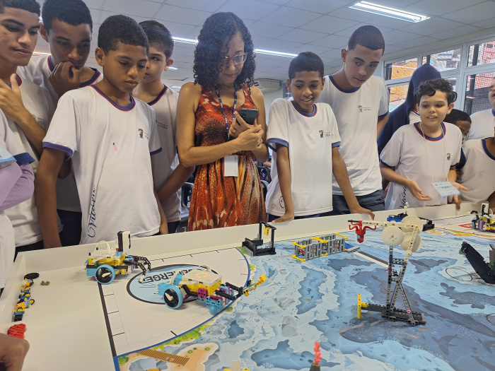 Projeto Lego na EMEF Prezideu Amorim, no bairro Bonfim