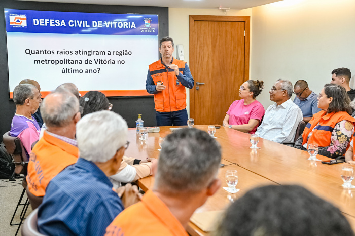 Anuncio Primeiro Centro de Monitoramento Descargas Elétricas Atmosféricas da Grande Vitória e Região Metropolitana