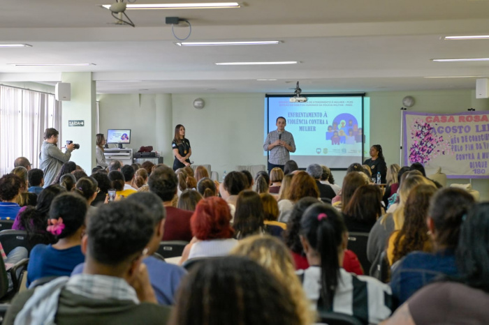 Vitória realiza Seminário Agosto Lilás e destaca avanços na proteção às mulheres