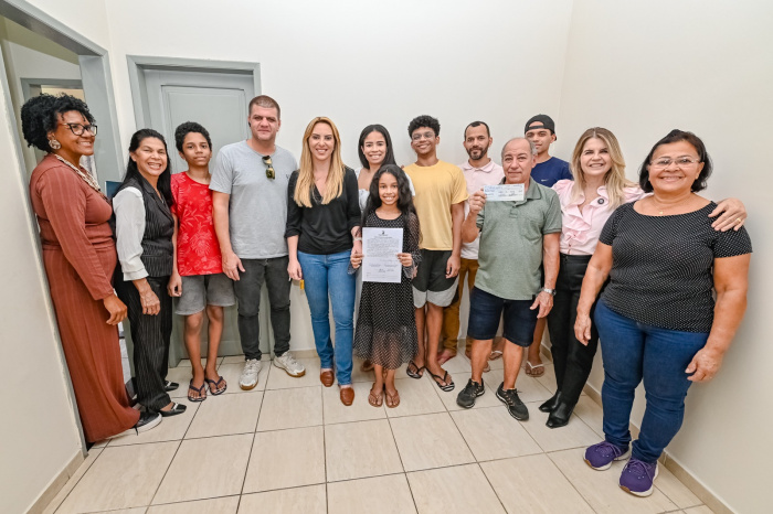 Bônus Moradia realiza mais um sonho: família recebe casa no bairro Santa Clara