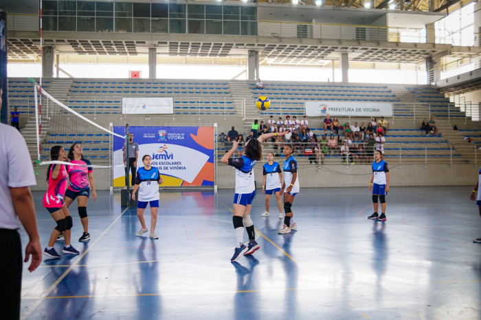 JEMVI: Estudantes dão show nas finais do futsal e vôlei