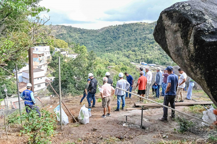 Visita nas Obras das Encostas do Bairro Joana D