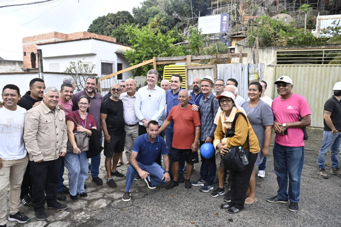 Obras de contenção de encostas promovem segurança em áreas de risco geológico