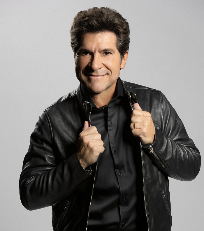 Com mais de 40 anos de carreira Daniel tem um encontro com seu público no domingo (7) às 22 horas.