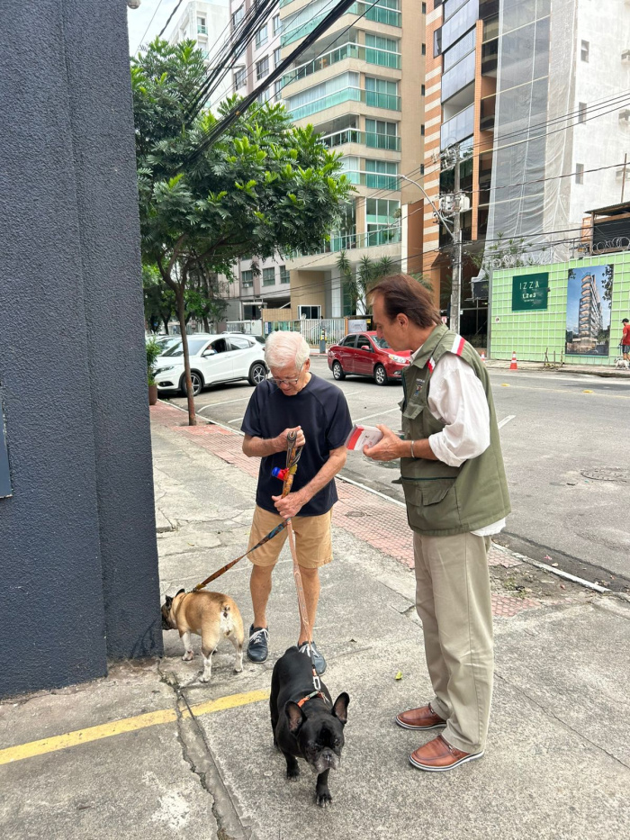 Semmam realiza ação de conscientização sobre circulação de animais em áreas públicas