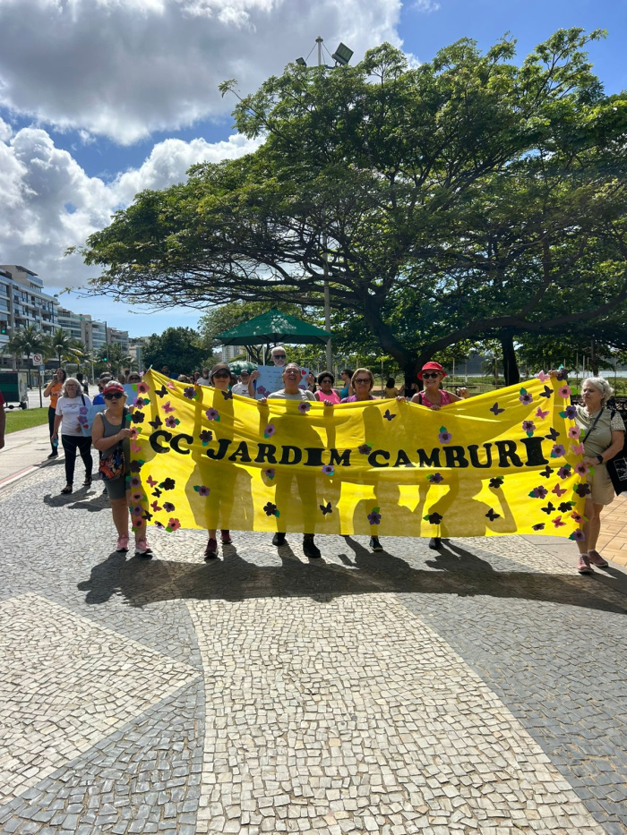 Caminhada do Dia do Idoso em Jardim Camburi