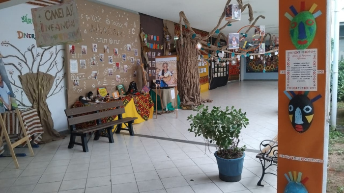 Mostra de crianças do CMEI Anísio Spínola Teixeira é exposta na Secretaria de Educação