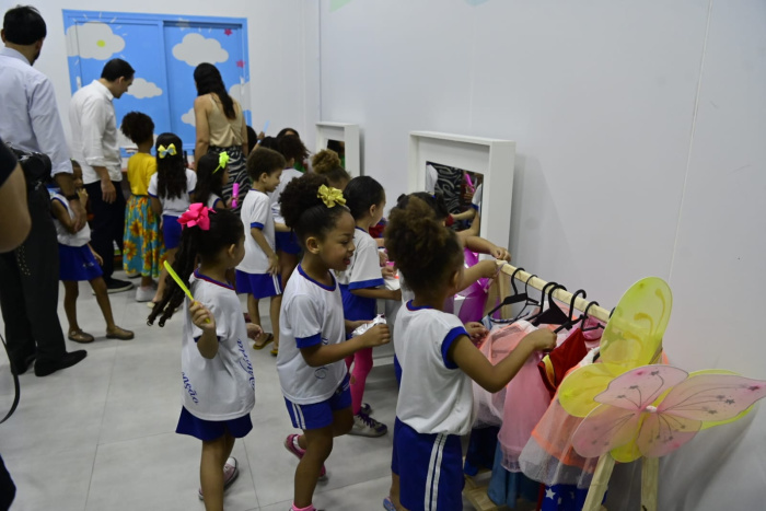 Entrega da Reforma do Cmei Anísio Spínola Teixeira