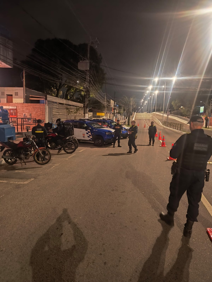 Trânsito seguro: Guarda de Vitória faz blitze de motos para combater ‘grau’ e uso de descarga livre