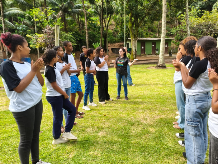 Jovens exploram Mata Paludosa e aprendem sobre justiça ambiental em vivência formativa