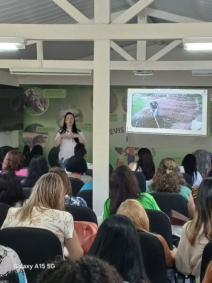 CEA Mata Paludosa encerra ciclo de formações em quatro CMEIs de Vitória