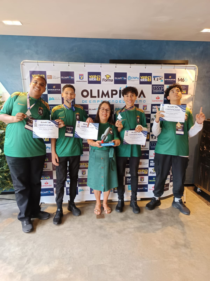 Estudantes da EMEF Marieta Escobar, premiados na Olimpíada de Empreendedorismo