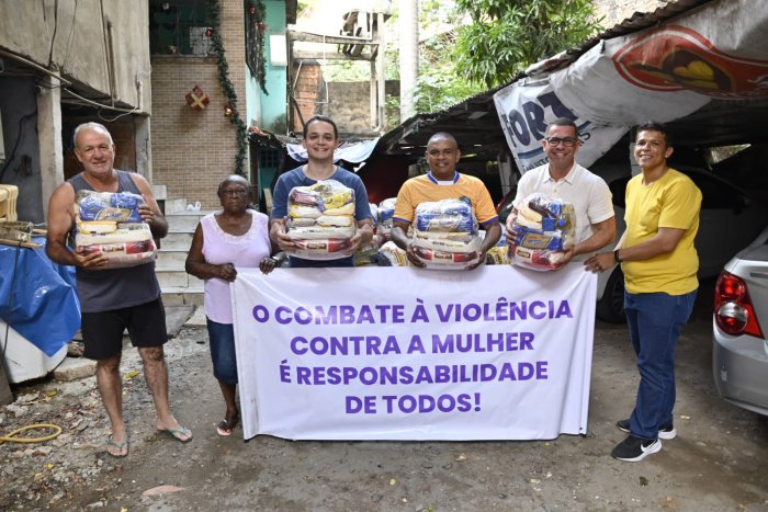 Esperança e espírito natalino marcam entrega de cestas básicas no bairro Engenharia