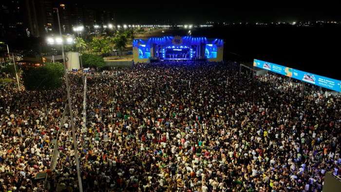 Arena de Verão 2026: Flavinha Mendonça e É O Tchan abrem a temporada de verão da capital