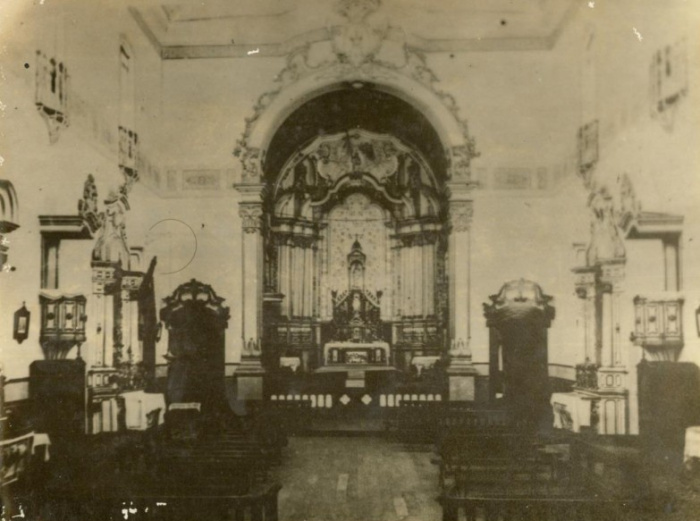Altar-mor da antiga Igreja Nossa Senhora da Vitória