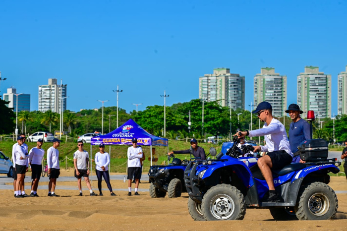 Aulas de quadriciclo para guardas de Vitória.