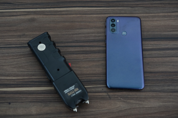 Adolescente é apreendido pela Guarda de Vitória após roubar celular na Praça dos Namorados