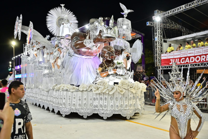 Chegou o que faltava