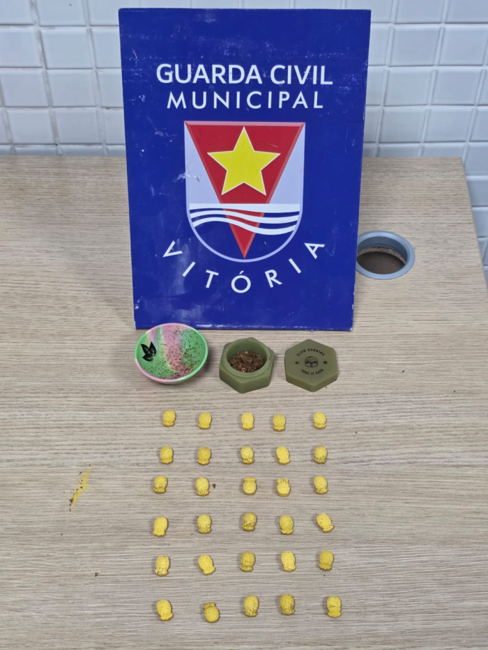 Guarda de Vitória encontra ecstasy escondidos em carrinho de bebe em Jardim da Penha
