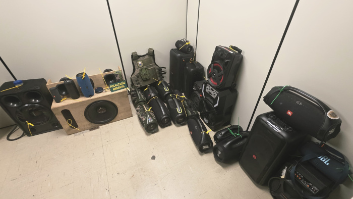 Caixas de som são apreendidas no Carnaval.