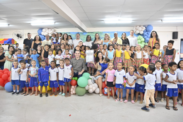 Entrega da reforma e climatização do Cmei Sophia Musengny Loureiro