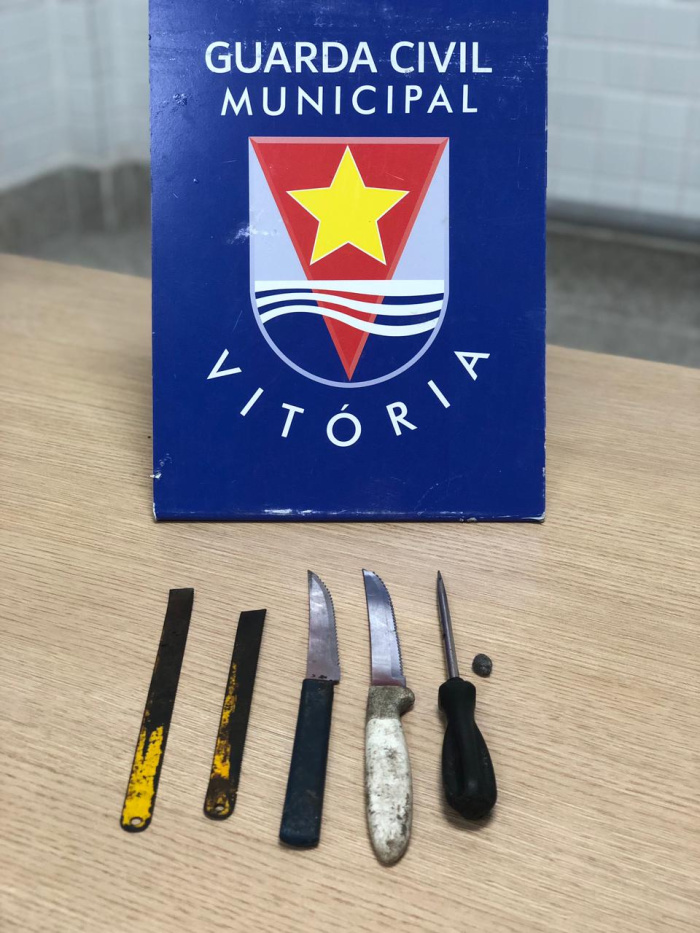 Homem invade ginásio para furtar fios, mas é detido pela Guarda de Vitória