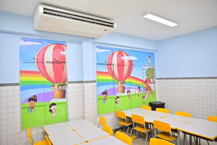 Entrega da reforma e climatização do Cmei Zélia Vianna de Aguiar