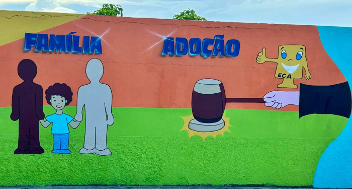 Mural artístico produzido por estudantes da EMEF Álvaro de Castro Mattos