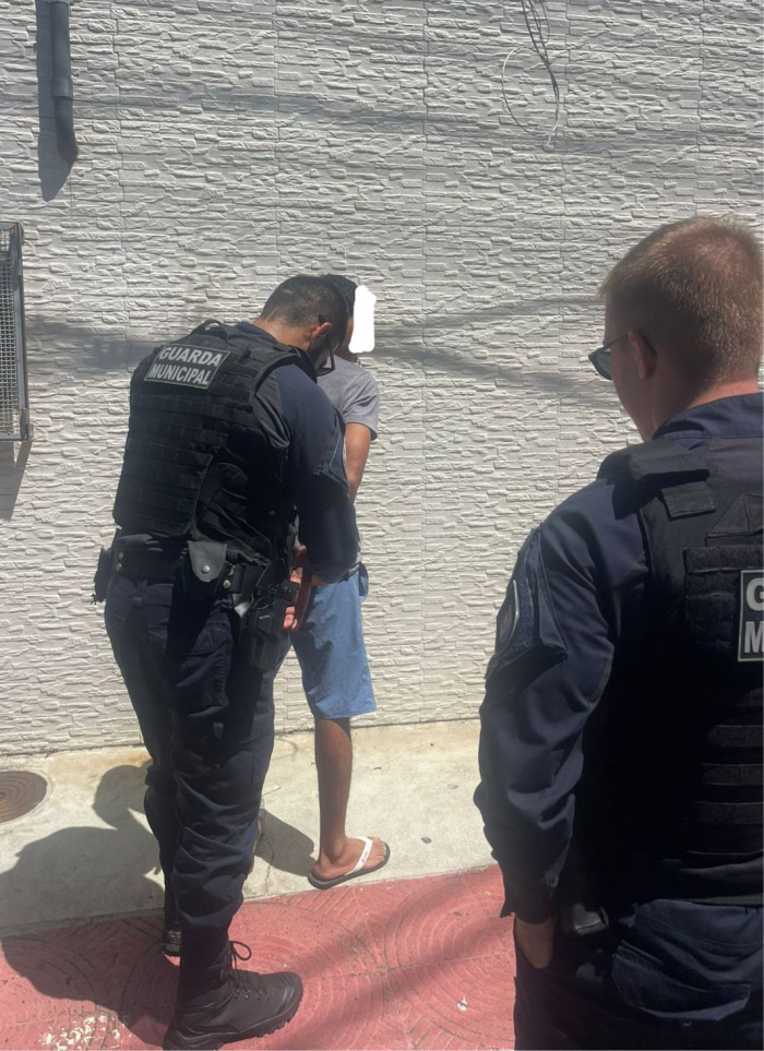 Pai que devia R$ 85 mil de pensão alimentícia é detido pela Guarda de Vitória