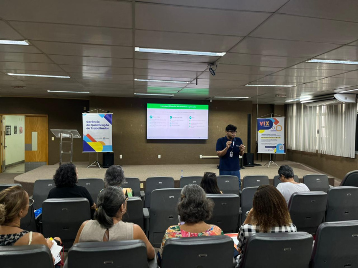 Projeto "60+ Conectados / Clique Seguro - Proteja seus Direitos